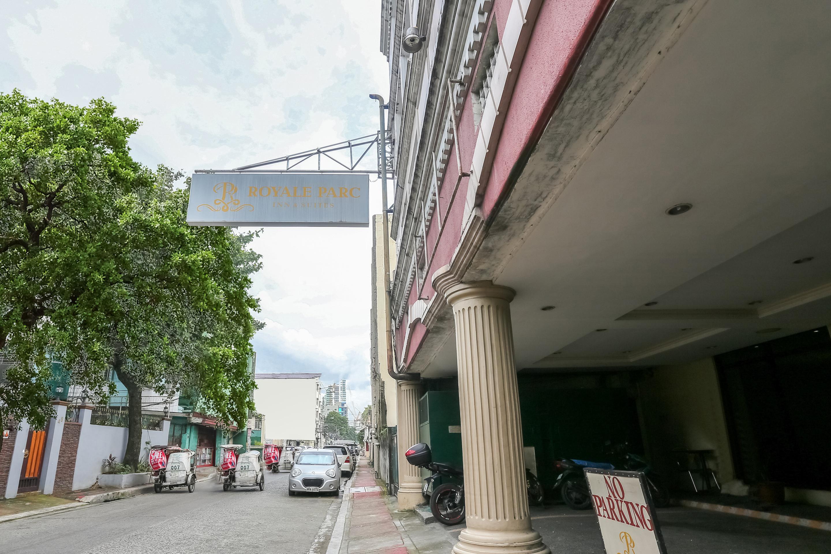 Royale Parc Inn & Suites Quezon City Exteriér fotografie